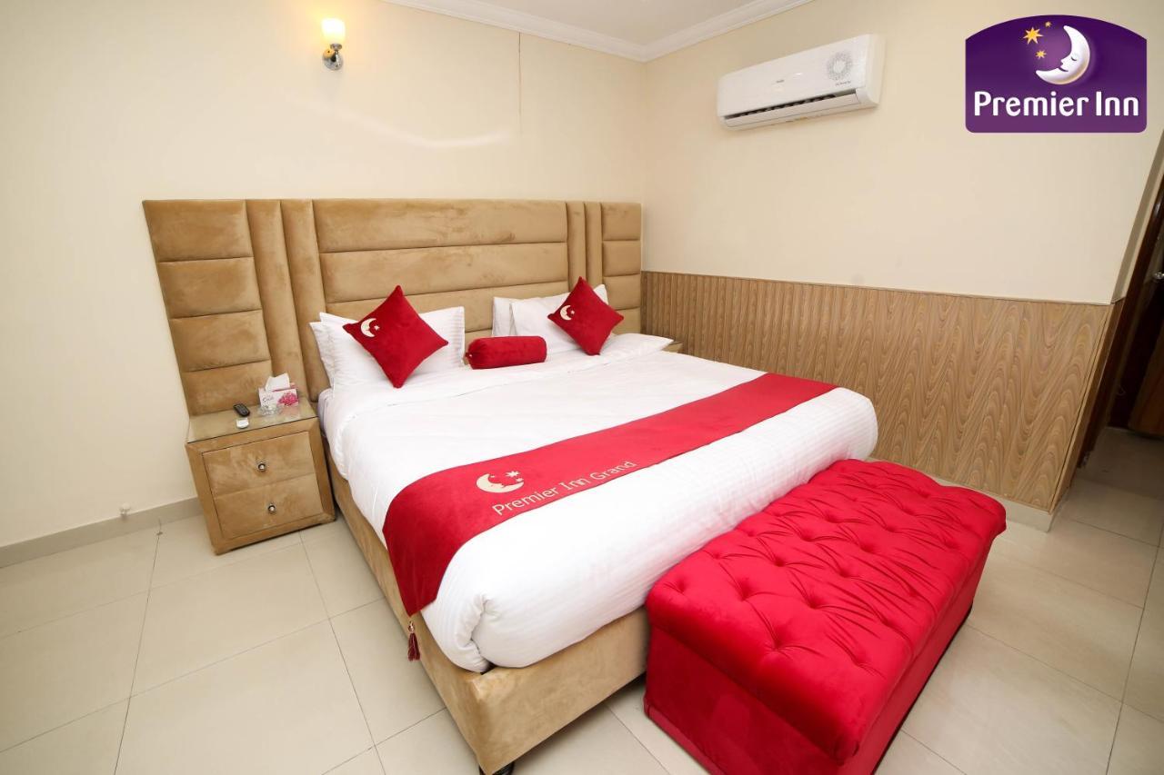 Premier Inn Grand Gulberg Lahore Exteriér fotografie