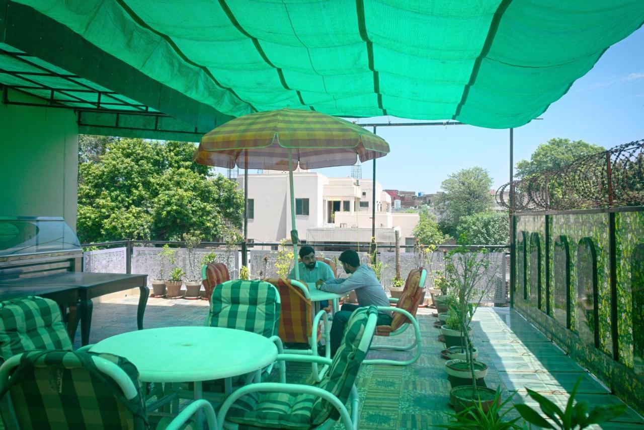 Premier Inn Grand Gulberg Lahore Exteriér fotografie