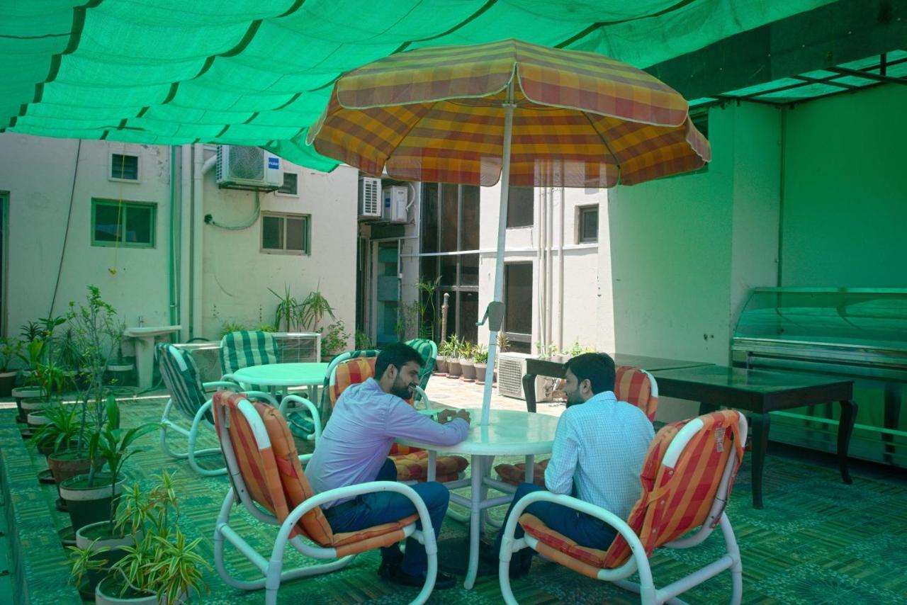 Premier Inn Grand Gulberg Lahore Exteriér fotografie
