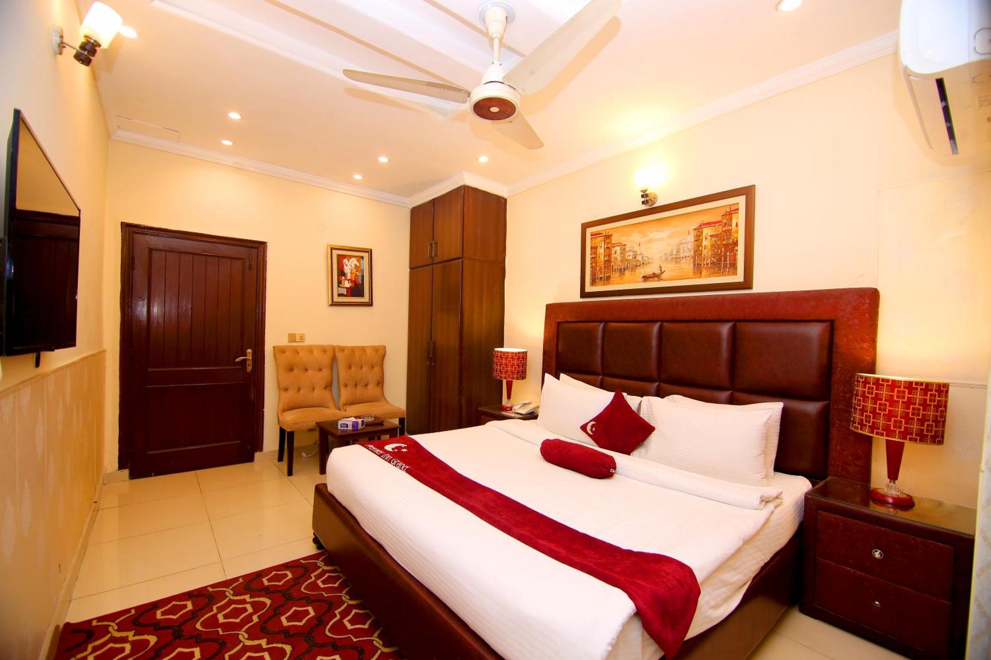 Premier Inn Grand Gulberg Lahore Exteriér fotografie