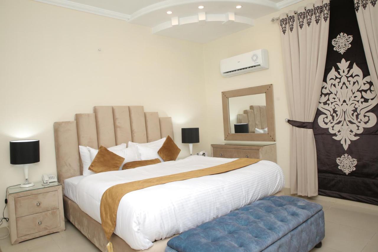 Premier Inn Grand Gulberg Lahore Exteriér fotografie