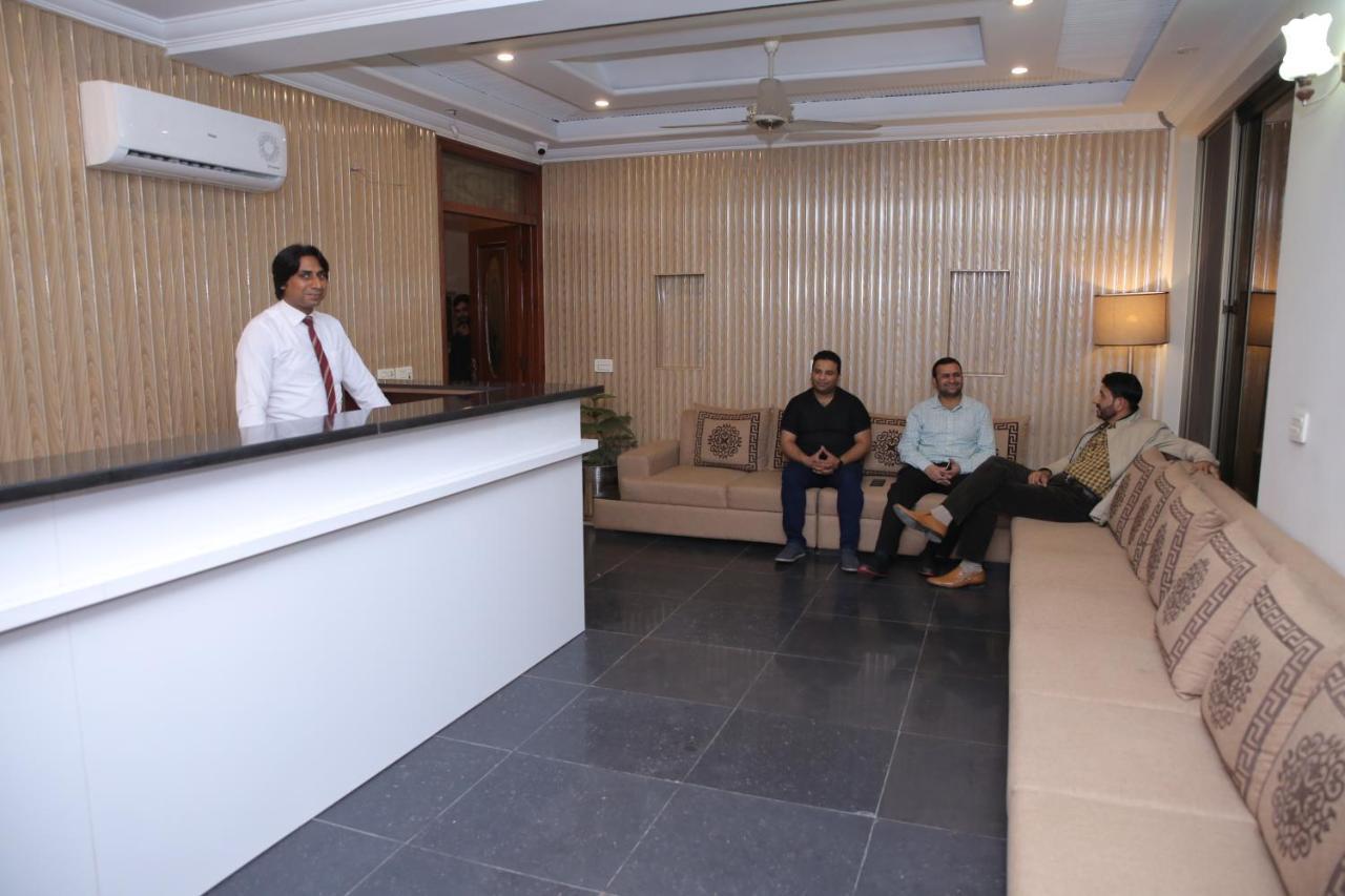 Premier Inn Grand Gulberg Lahore Exteriér fotografie